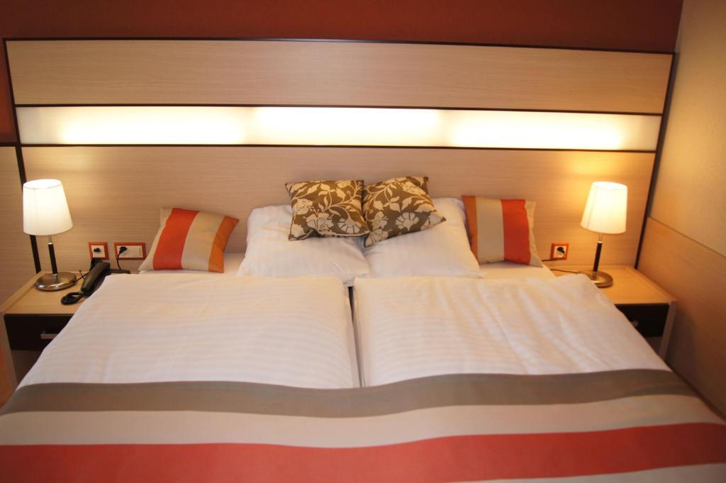 Hotel Lacotel Avenches Chambre photo